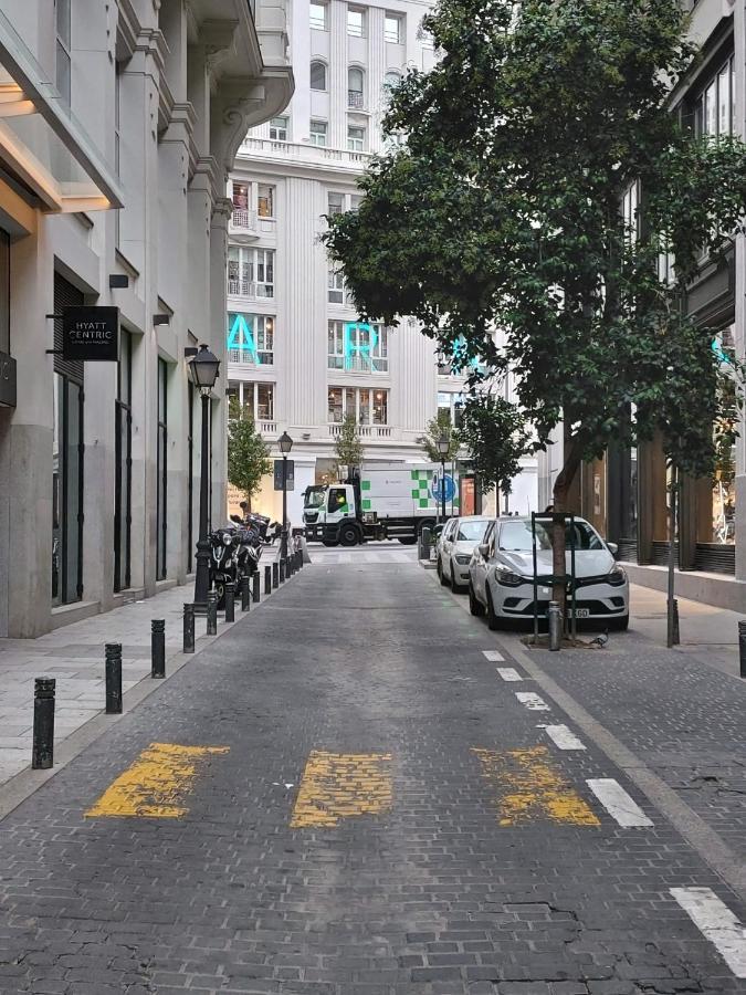 Apartamento Nuevo Y Reformado Al Lado De La Gran Via Madrilena Eksteriør bilde
